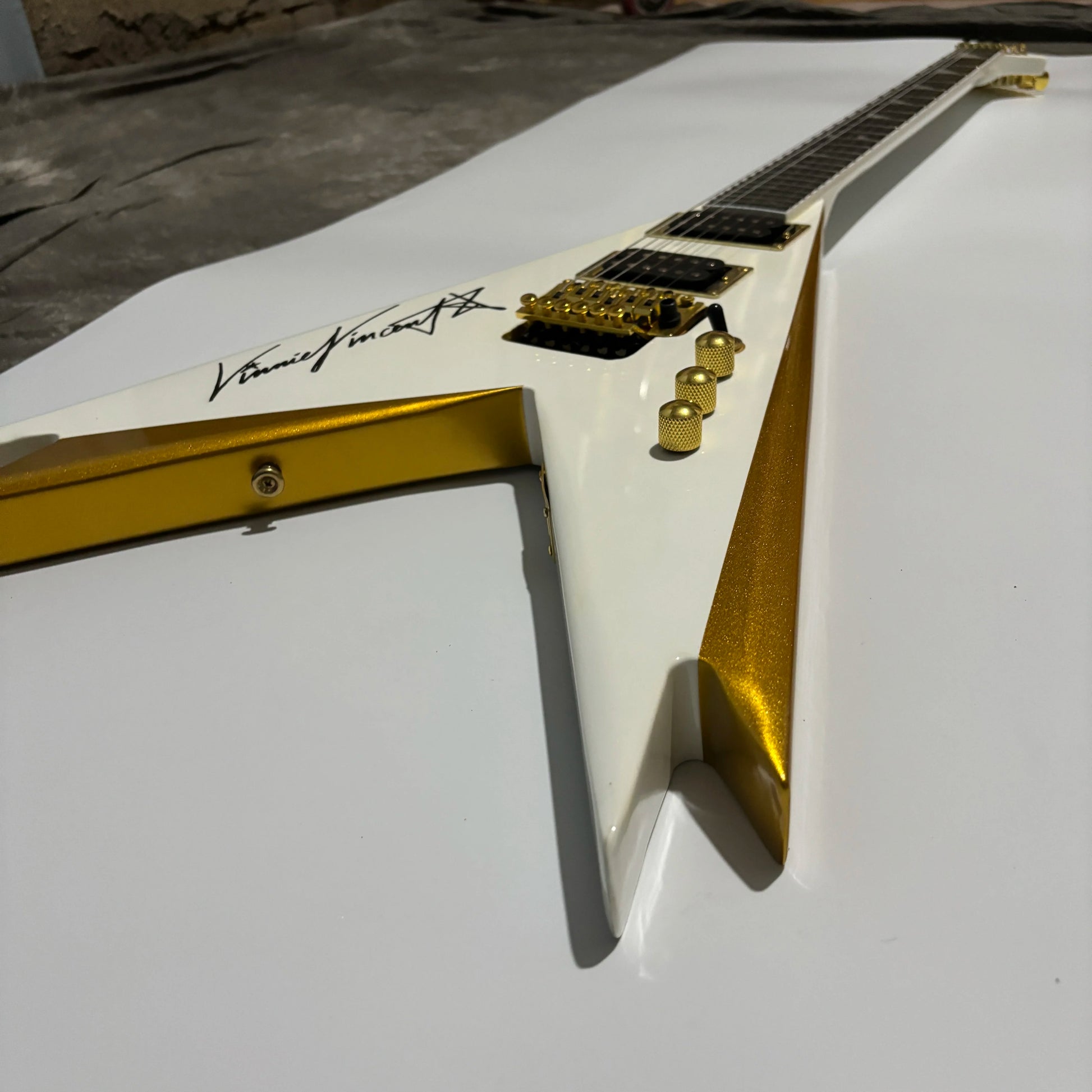 Gold Binding White Double Dovetail Fork Electric Guitar FR Tremolo Bridge Gold Hardware Fast Ship-2