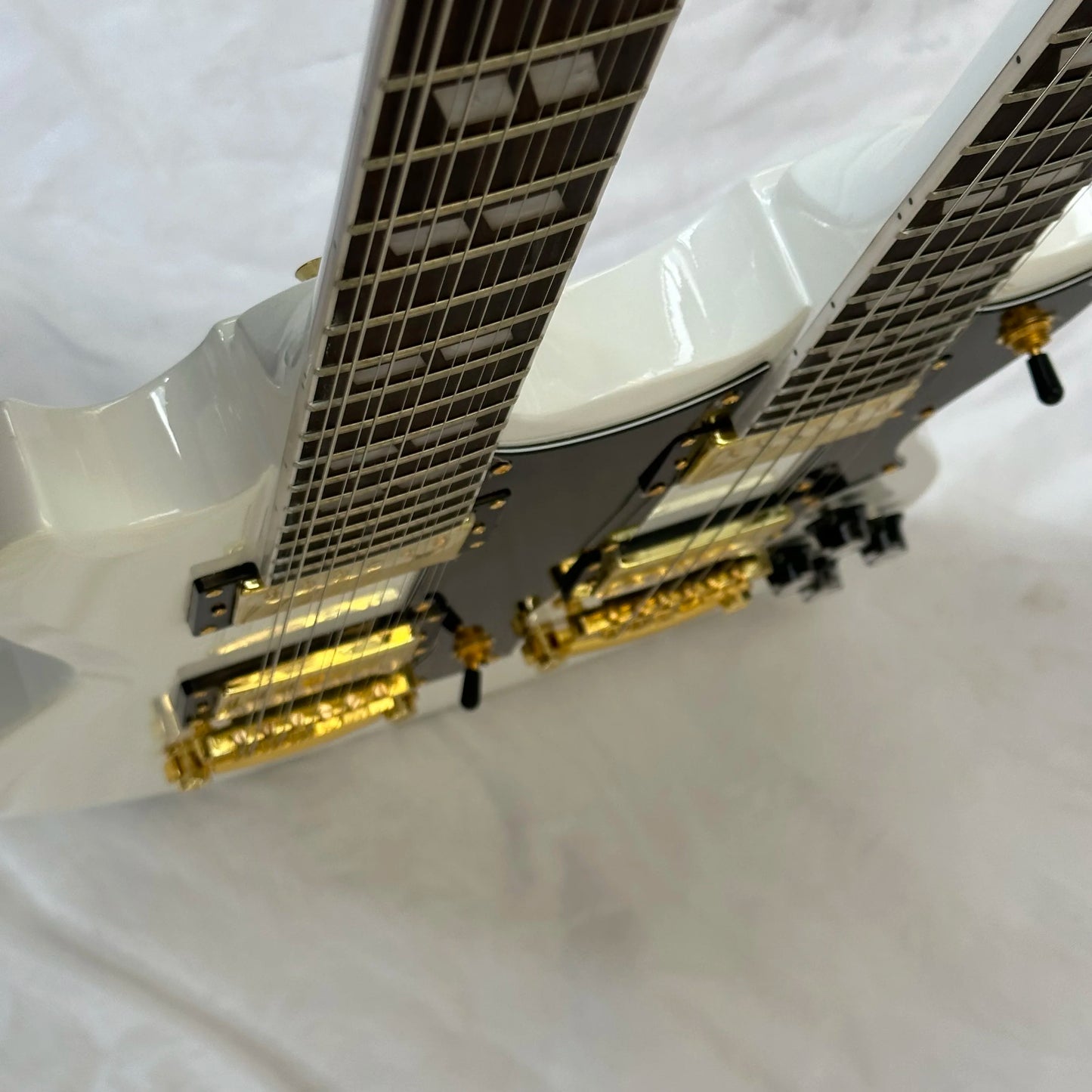 Minyu G-Brand White&Red Electric Guitar With 12+6 Strings Double Neck and Gold Hardware Free Shipping-2